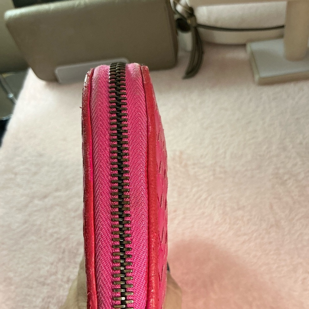 Bottega Veneta Red Intreccitto Zip Wallet - Picture 4 of 14